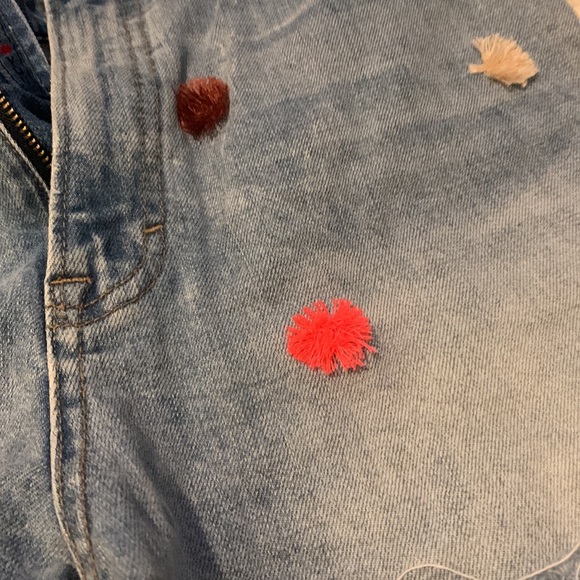 LUCKY BRAND DETAILED JEAN SHORTS - Picture 4 of 4